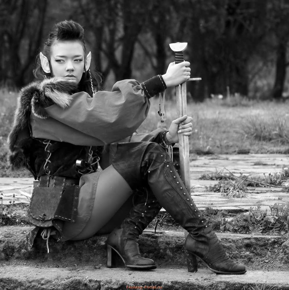 Ролевая фотосессия: Эльфийка в полумраке Ролевая фотосессия: Эльфийка в полумраке