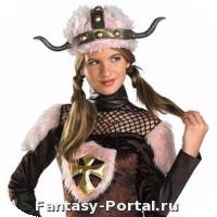 игривая воительница. но если что...рубит по серьезному всё лишнее 
